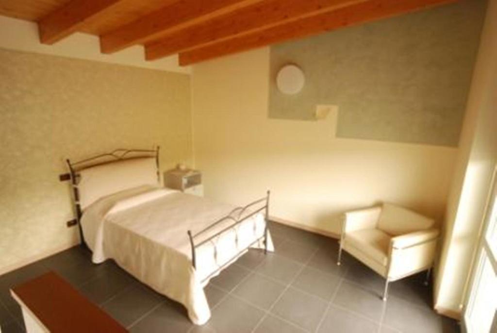 Residence & Suites Solaf Bonate di Sopra Quarto foto