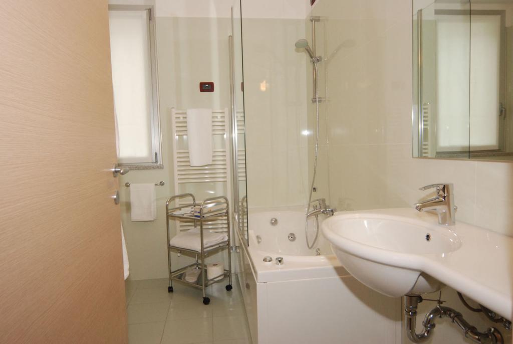 Residence & Suites Solaf Bonate di Sopra Exterior foto